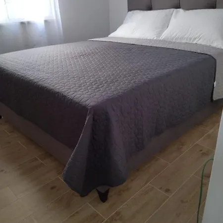 Niko-kanica Rogoznica (Sibenik-Knin)